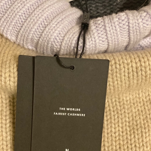 Naadam Colorblock Sweater - Picture 3 of 4